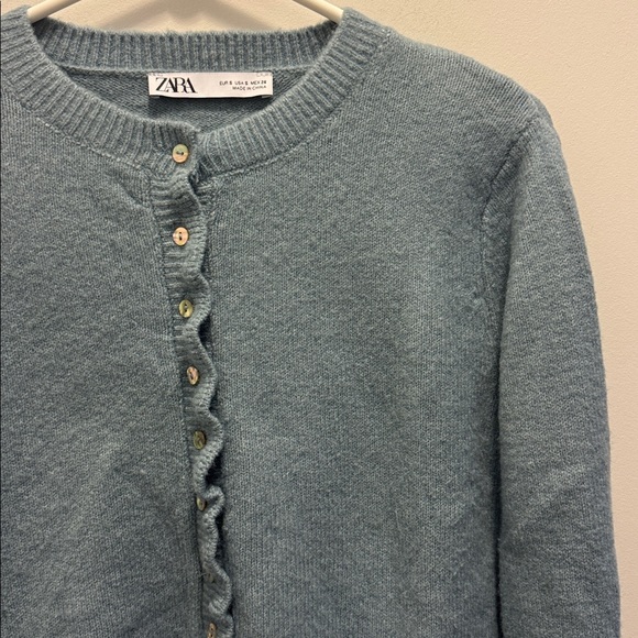ZARA | Ruffle Sleeve Cardigan - Picture 3 of 7